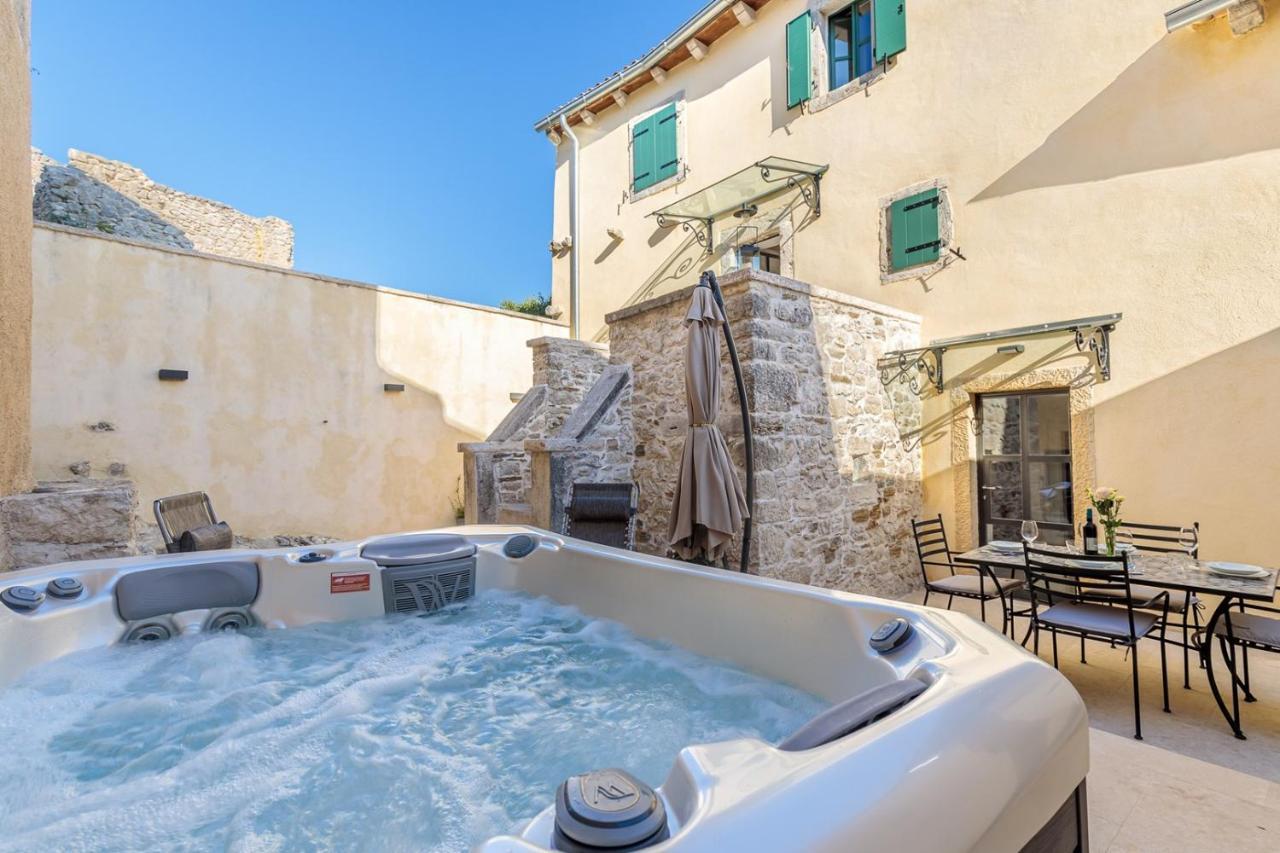 Casa Amelia in Pićan Esterno foto