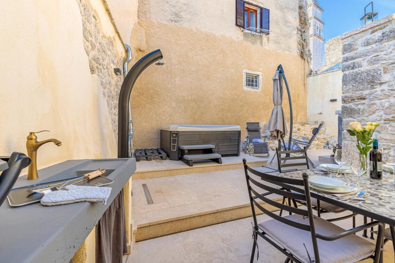 Casa Amelia in Pićan Esterno foto