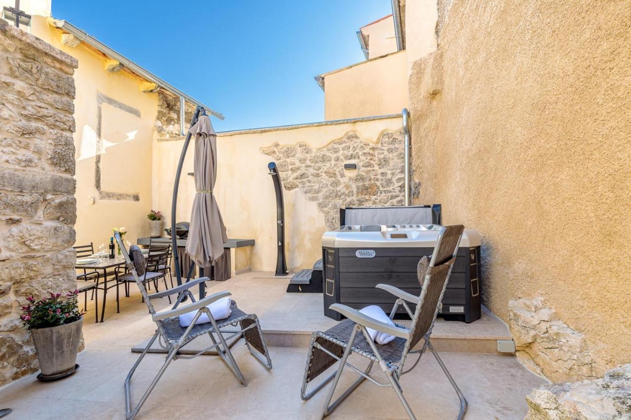 Casa Amelia in Pićan Esterno foto